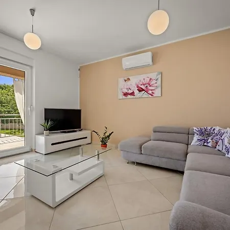 Karla, Private Pool, 3 Bedroom *